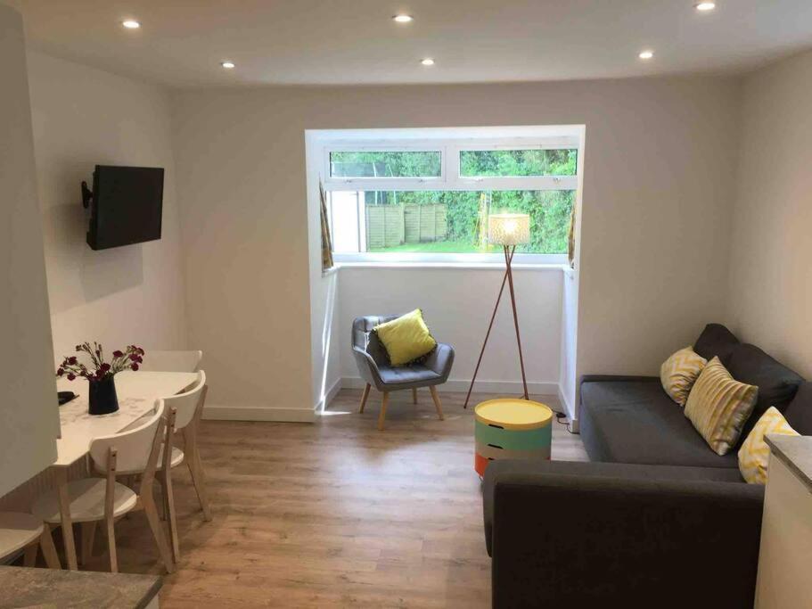 Bright And Spacious Annex Near Lymington With Private Garden 外观 照片